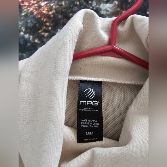 Sporty sweater - Picture 2 of 2